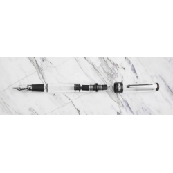 臺灣 TWSBI 三文堂 DIAMOND #580 AL R透明 活塞鋼筆 (黑)  臺灣 TWSBI 三文堂 DIAMOND #580 AL R透明 活塞鋼筆 (黑)