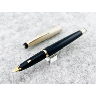 日本 Teikin 帝金 CUBIC STYLE  星頂 18K金 鋼筆 (黑桿）