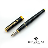 德國 DIPLOMAT 迪波曼 卓越A+ 琺瑯黑金夾 鋼筆(14K金尖 拔蓋款) 德國 DIPLOMAT 迪波曼 卓越A+ 琺瑯黑金夾 鋼筆(14K金尖 拔蓋款)