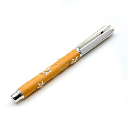 瑞士卡達Caran d'Ache  維樂斯 彩虹  Varius Edelweiss 雪絨花  限量版  18k金 鋼筆 瑞士卡達Caran d'Ache  維樂斯 彩虹  Varius Edelweiss 雪絨花  限量版  18k金 鋼筆