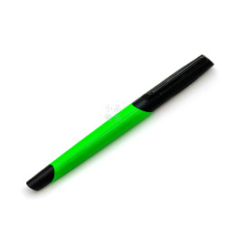 法國 S.T. Dupont 都彭  Defi Milenium 系列 鋼珠筆(亮綠霧黑夾) 法國 S.T. Dupont 都彭  Defi Milenium 系列 鋼珠筆(亮綠霧黑夾)