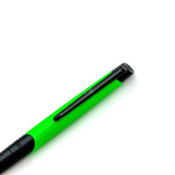 法國 S.T. Dupont 都彭 Defi Milenium 系列 原子筆(亮綠霧黑夾) 法國 S.T. Dupont 都彭 Defi Milenium 系列 原子筆(亮綠霧黑夾)