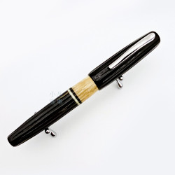 臺灣 OPUS 88 天然材質 牛角 鋼筆 臺灣 OPUS 88 天然材質 牛角 鋼筆