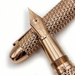 Booker.cr 布克希爾 巴黎釘紋 鋼筆(金款) Booker.cr 布克希爾 巴黎釘紋 鋼筆(金款)