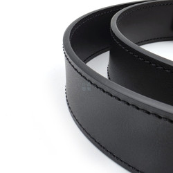 德國 Montblanc 萬寶龍 馬蹄形錶扣 商務雙面皮帶 (128783) 德國 Montblanc 萬寶龍 馬蹄形錶扣 商務雙面皮帶 (128783)