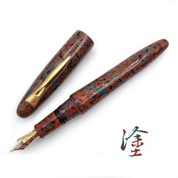 臺灣職人昆陽  二創系列 漆塗款『 赤澗 Crimson Stream 』(使用Platinum 出雲 生漆繪製 )B尖 臺灣職人昆陽  二創系列 漆塗款『 赤澗 Crimson Stream 』(使用Platinum 出雲 生漆繪製 )B尖