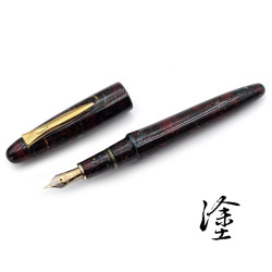 臺灣職人昆陽  二創系列 漆塗款『 沉火 Ember Veil 』（使用Platinum 出雲 生漆繪製 ）F尖