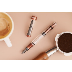 臺灣 TWSBI 三文堂 DIAMOND #580 AL R透明 活塞鋼筆 (雅芙佳朵&黑鈦)  臺灣 TWSBI 三文堂 DIAMOND #580 AL R透明 活塞鋼筆 (雅芙佳朵&黑鈦)