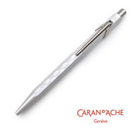 瑞士卡達 CARAN D'ACHE 阿爾卑斯霜雪 Alpine Frost 系列 2025 聖誕 特別版 849™ 原子筆 (霜白款) 瑞士卡達 CARAN D'ACHE 阿爾卑斯霜雪 Alpine Frost 系列 2025 聖誕 特別版 849™ 原子筆 (霜白款)