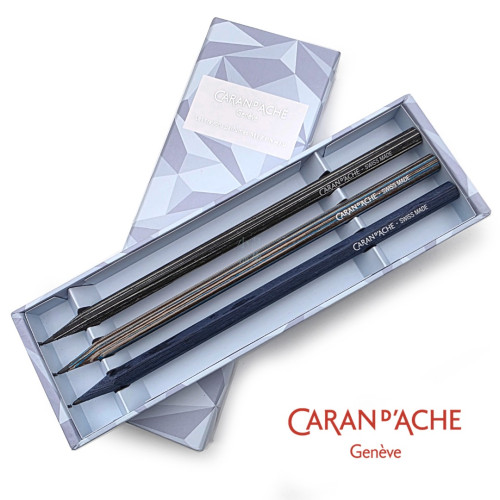 瑞士卡達 CARAN D'ACHE 阿爾卑斯霜雪 Alpine Frost 系列 2025 聖誕 特別版 香氛鉛筆