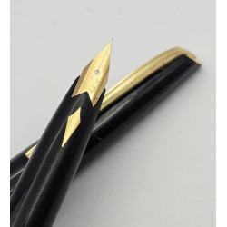 優選短鋼 =中古美品= 白金牌 Old Platinum 黑桿 短鋼筆 – 18K金筆尖 握位象嵌 M3704 優選短鋼 =中古美品= 白金牌 Old Platinum 黑桿 短鋼筆 – 18K金筆尖 握位象嵌 M3704