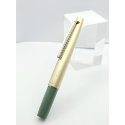 優選短鋼 =中古美品= SAILOR 寫樂 60年代古董品 迴紋針式 筆夾 鋼筆 SA250