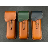 『預購商品』日本 PILOT 百樂 SOMES 馬鞍造型 鞍具皮革 二支裝 鋼筆筆套(三色可選) 『預購商品』日本 PILOT 百樂 SOMES 馬鞍造型 鞍具皮革 二支裝 鋼筆筆套(三色可選)