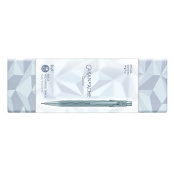 瑞士卡達 CARAN D'ACHE 阿爾卑斯霜雪 Alpine Frost 系列 2025 聖誕 特別版 849™ 0.5mm 自動鉛筆 (冰川藍) 瑞士卡達 CARAN D'ACHE 阿爾卑斯霜雪 Alpine Frost 系列 2025 聖誕 特別版 849™ 0.5mm 自動鉛筆 (冰川藍)
