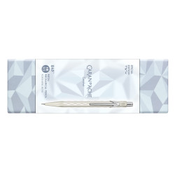 瑞士卡達 CARAN D'ACHE 阿爾卑斯霜雪 Alpine Frost 系列 2025 聖誕 特別版 849™  0.5mm 自動鉛筆 (霜白款) 瑞士卡達 CARAN D'ACHE 阿爾卑斯霜雪 Alpine Frost 系列 2025 聖誕 特別版 849™  0.5mm 自動鉛筆 (霜白款)