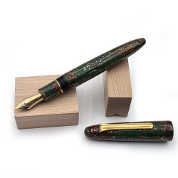 台灣職人昆陽 漆塗款 『 松鎏 Pine Aurum 』(寫樂 21K金 KOP硬橡膠筆王 雙色M尖)   台灣職人昆陽 漆塗款 『 松鎏 Pine Aurum 』(寫樂 21K金 KOP硬橡膠筆王 雙色M尖)