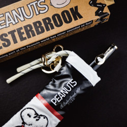 『預購中！預計十二月中到貨』美國 Esterbrook x Peanuts 花生漫畫 75 週年紀念 聯名款 筆袋 ( 四款可選 )