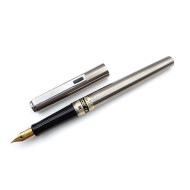 = 庫存新品= 寫樂 F4 不鏽鋼桿  Ｆ尖 鋼筆