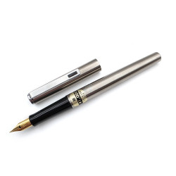 = 庫存新品= 寫樂 F4 不鏽鋼桿  Ｆ尖 鋼筆