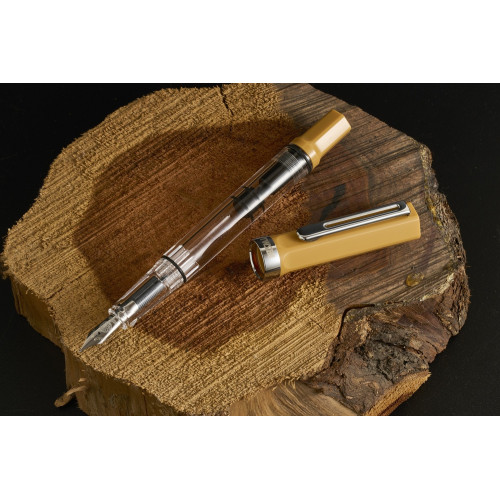 臺灣 TWSBI 三文堂 ECO 活塞鋼筆（巴哈馬黃）