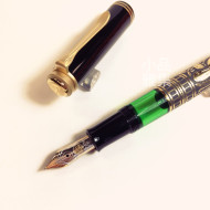 德國 Pelikan 百利金 m700 Toledo 小金雕 18K金 鋼筆 德國 Pelikan 百利金 m700 Toledo 小金雕 18K金 鋼筆