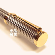 小品雅集 獨家訂製款 金屬直條紋 書寫鋼筆 小品雅集 獨家訂製款 金屬直條紋 書寫鋼筆
