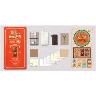 日本 MIDORI TRAVELER’S NOTEBOOK 10週年限量紀念鐵盒組-袖珍本(紅色) 日本 MIDORI TRAVELER’S NOTEBOOK 10週年限量紀念鐵盒組-袖珍本(紅色)