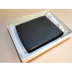 德國 Graf von Faber-Castell 橫式 八卡可上掀真皮短夾(有零錢袋) 德國 Graf von Faber-Castell 橫式 八卡可上掀真皮短夾(有零錢袋)