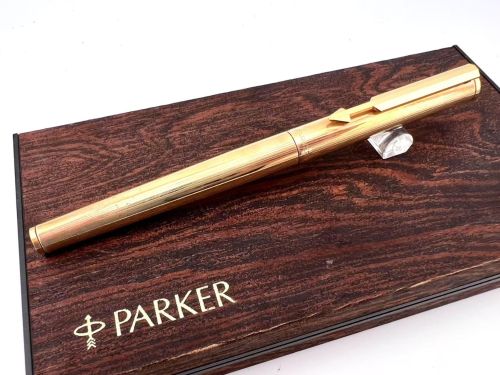 =庫存新筆= 派克 PARKER  絕版 慧劍 鍍金桿 鋼筆 