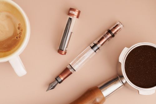 臺灣 TWSBI 三文堂 DIAMOND ＃580 AL R透明 活塞鋼筆 (雅芙佳朵&黑鈦) 