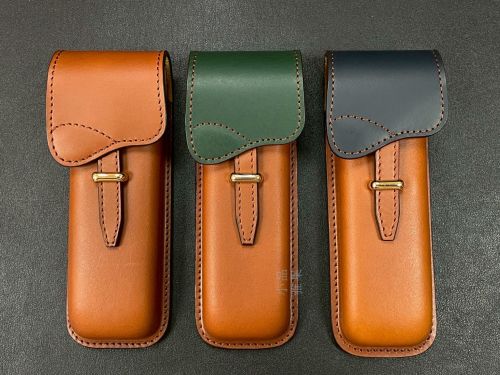 『預購商品』日本 PILOT 百樂 SOMES 馬鞍造型 鞍具皮革 二支裝 鋼筆筆套（三色可選）