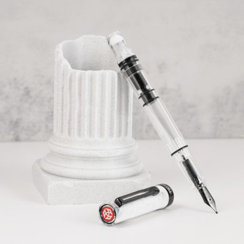 臺灣 TWSBI 三文堂 ECO 活塞鋼筆（克拉拉 & 黑鈦 鋼筆 ）