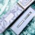 瑞士卡達 CARAN D'ACHE 阿爾卑斯霜雪 Alpine Frost 系列 2025 聖誕 特別版 849™ 原子筆 （霜白款）