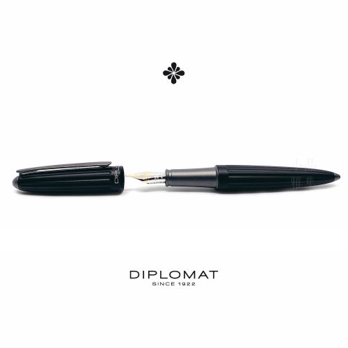德國 DIPLOMAT 迪波曼 AERO 太空梭 鋼筆（黑色 14K金尖）